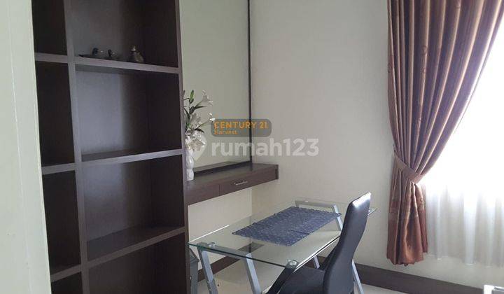 Apartment Crown Court 3 BR Furnished Siap Huni  2