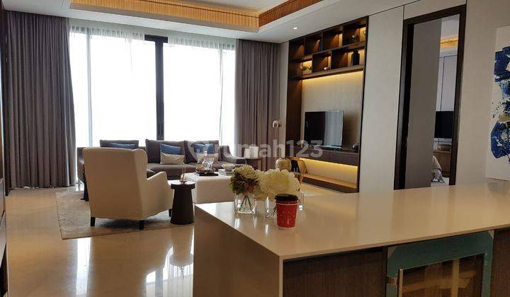 Regent Residence @Mangkuluhur City, Gatot Subroto, Luxurious Apartment with Bentley Limo Service 1