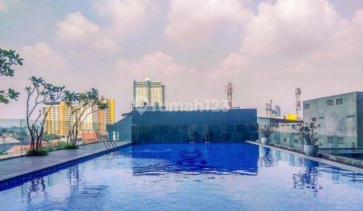 kolam renang apartemen 1br unfurnished di evenciio