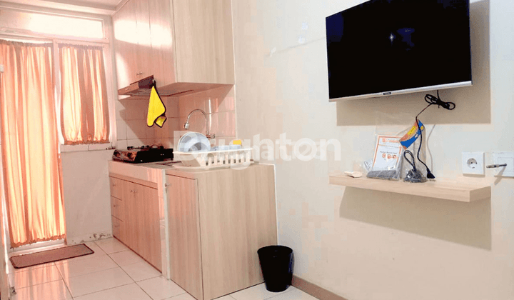 APARTEMEN GREEN PALM, STUDIO, FULL FURNISHED, VIEW POOL 1