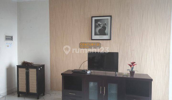 Apartment Crown Court 3 BR Furnished Siap Huni  2