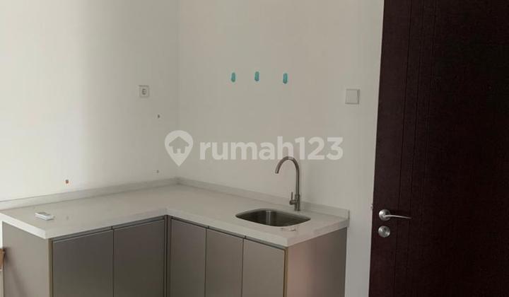 DI  STUDIO BROOKLYN ALAM SUTERA 2