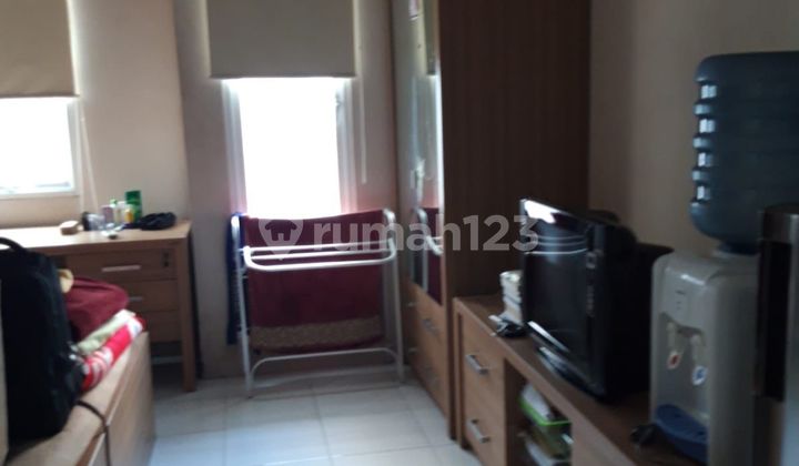 KAN   APARTEMEN BERKELEY UC LANTAI 09 1