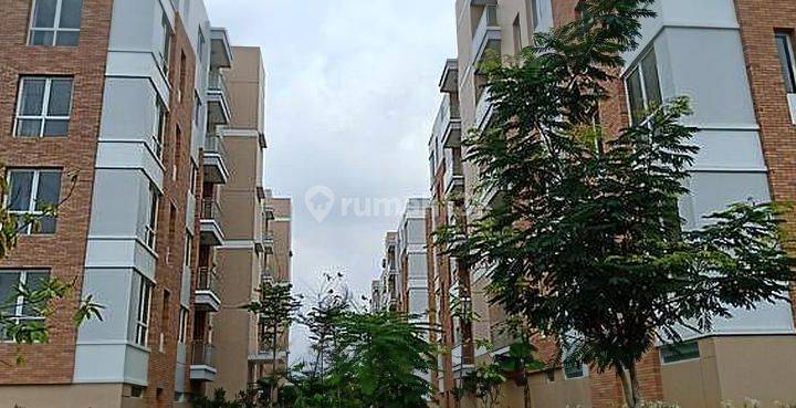 tampak depan the primrose condovilla summmarecon bekasi.