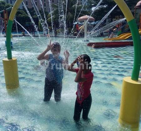 Apartment Green Lake View Depok. 2