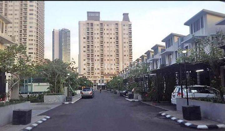 Dijual 3 Bed Room, Town House 2 Tingkat di Cosmo Park 1