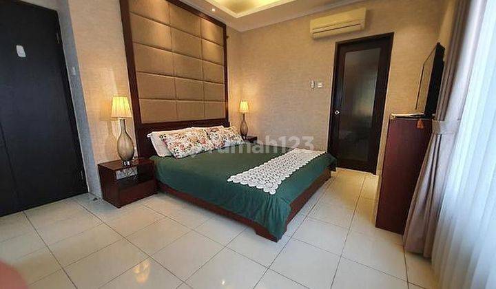 Disewakan 3 Bed Room Town House 2 Lantai Cosmo Park Thamrin City 1