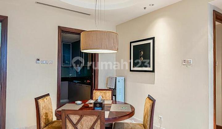 Rent Apartment Strategic in Oakwood Premier Cozmo 1+1br 101sqm Fully Furnished 2