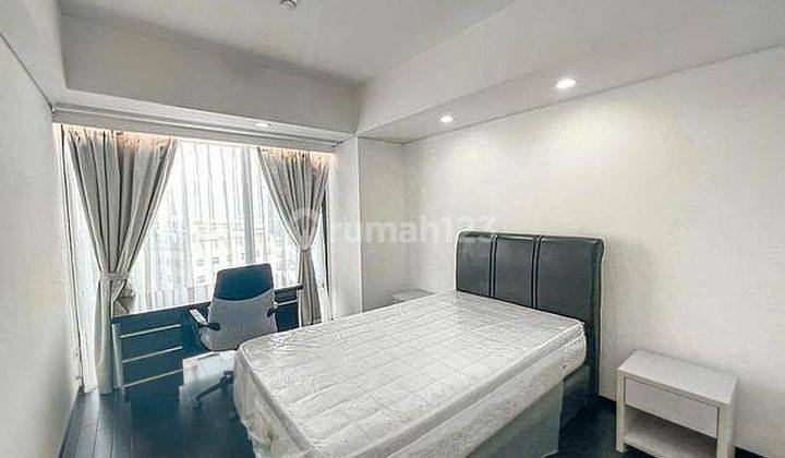  Apartemen Verde 3 Kamar Tidur Furnished Bagus 2