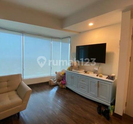 Dijual furnished Apartemen Kemala Lagoon  posisi Hook Tower Emerald South Bekasi