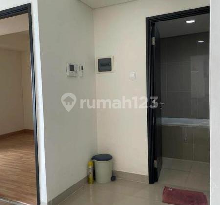 For Sale Quick Skyline Gading Serpong Apartment Like New 2