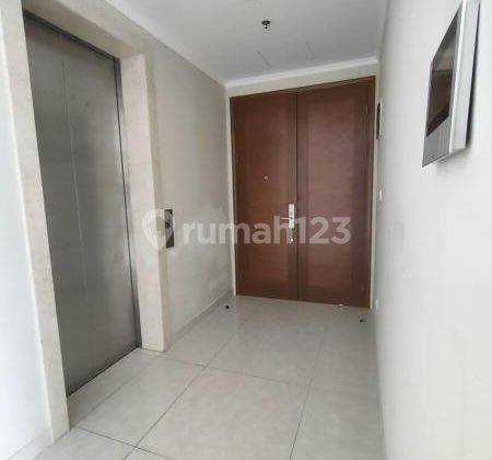 Sewa Private Lift 3+1 Apartemen Taman Anggrek Residences 1