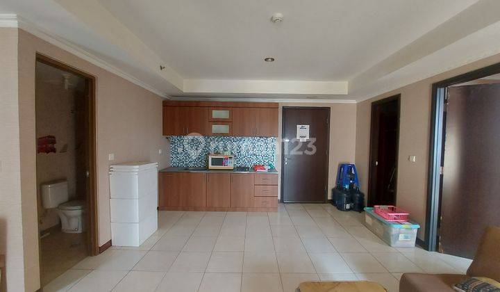 Apartemen 71m2 2+1 kamar lantai tinggi di Boutique Kemayoran 1