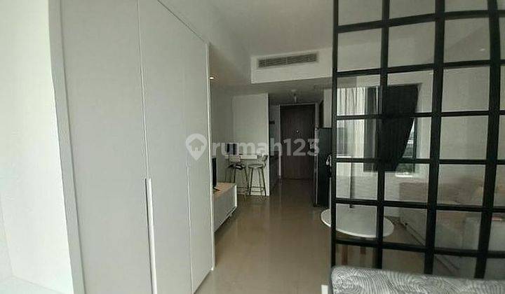 Di sewakan aparteme. U residence full furinish lengkap karawaci tangerang 2