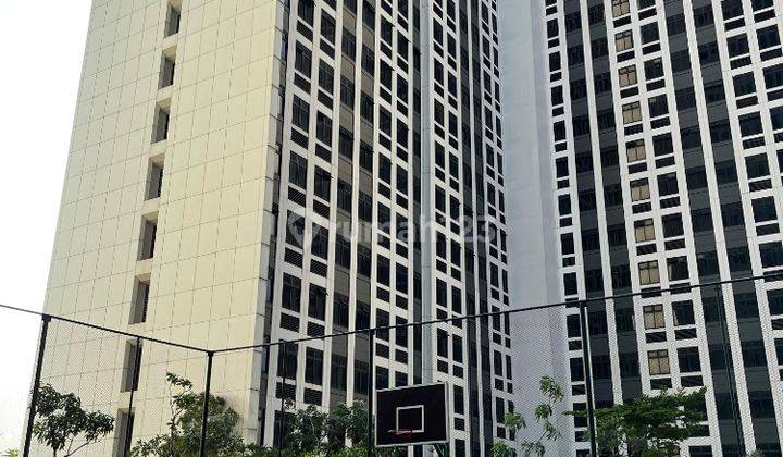 Apartemen Chadstone Tower Dario View Kolam Renang Di  Cikarang 1