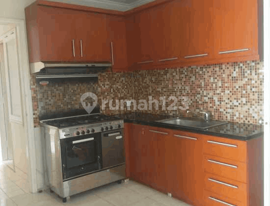 Apartement Frenchwalk Kosong Rapih