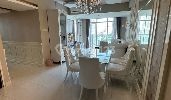 APARTEMEN TRILLIUM 3+1 BEDROOM VIEW POOL DAN CITY KONDISI SIAP HUNI FURNISH MEWAH 2