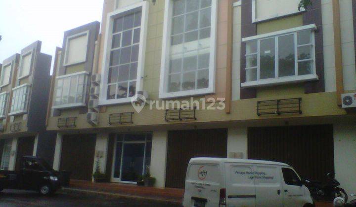 Disewa Rumah 3 Lt Bagus Dan Masih Barui 1