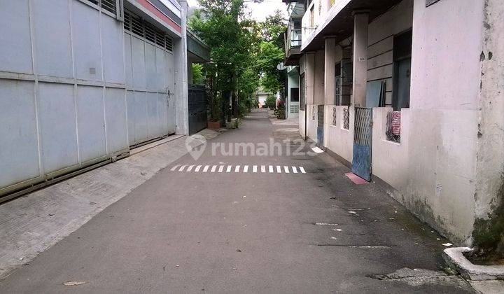 ruko di petojo dekat Cideng..hasyim Ashari..tanah Abang...strategis.. 2