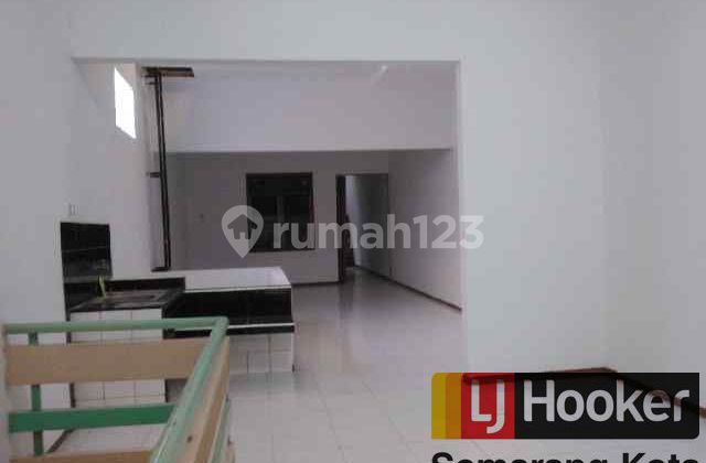 Ruko bagus di jalan Wahid Hasyim 2