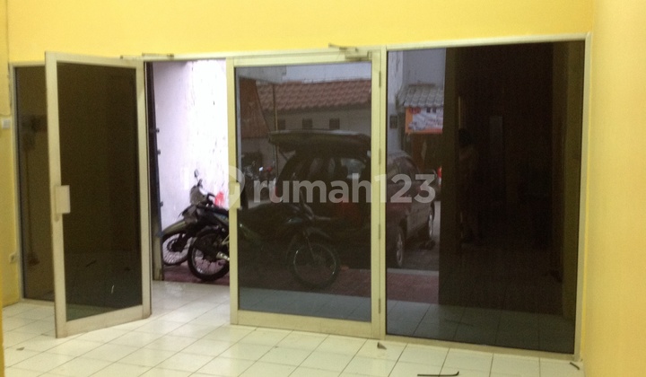 Ready-to-Use Shop House in East Bekasi 2