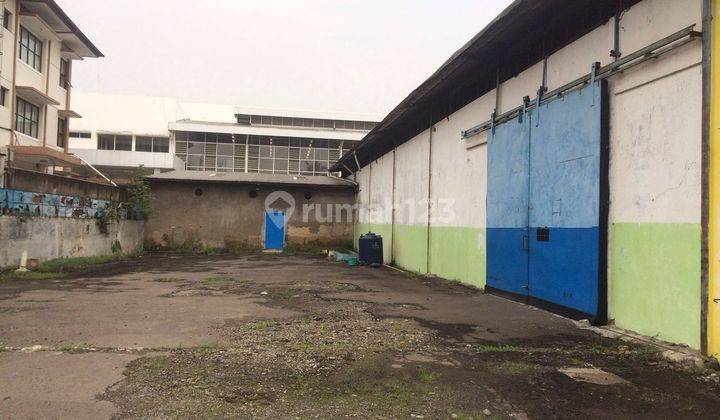 Gudang ada kantor daerah Soekarno Hatta 1