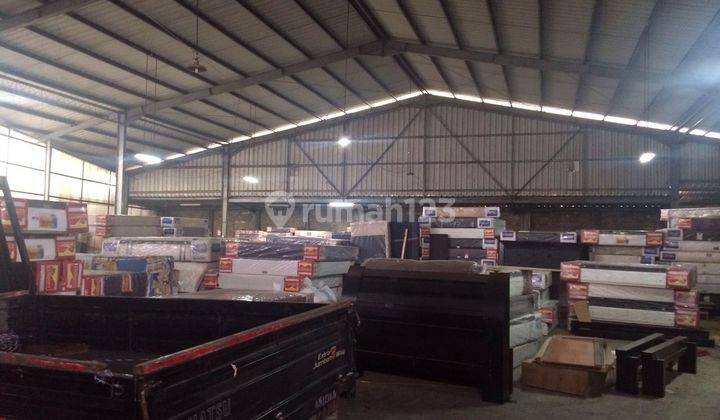 Gudang ada kantor daerah Soekarno Hatta 2