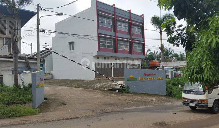 Tempat Usaha 3 Ruko Gandeng Siap Pakai di Palembang 2