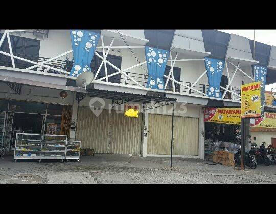 Ruko Nologaten dekat Jl Solo dan Ambarukmo Plaza. 1