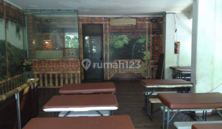 Gedung Resto di Menteng. Lt/Lb: 285/150m2, Ijin Lengkap, Bisa s/d 5 lt, komersil 2