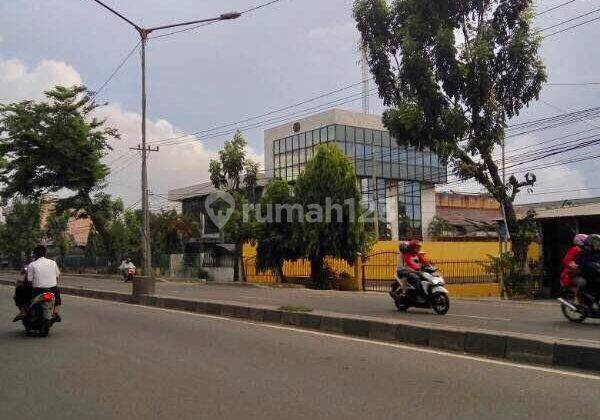 Gedung &amp; Gedung Yos Sudarso KM 6 2