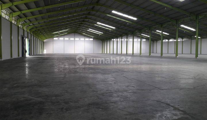 Gudang Siap Pakai 3.900m2 Loading Dock Delta Silicon Bekasi 1