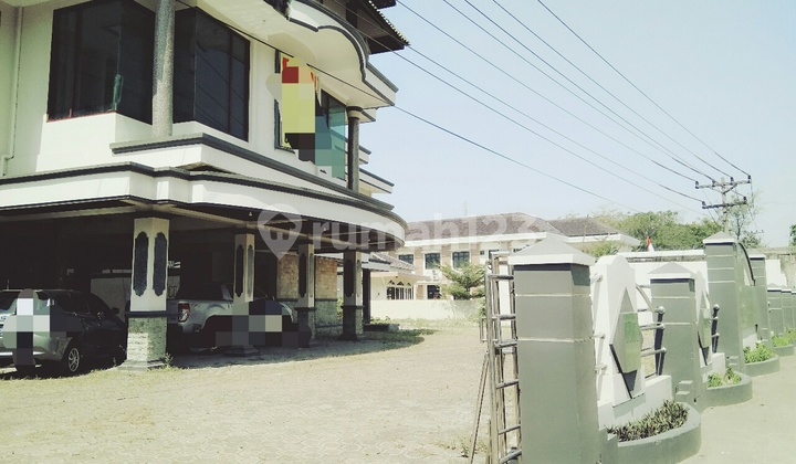 Gedung dan tanah, cocok utk rumah makan & gedung pertemuan 2