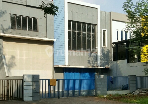 Gudang Taman Tekno BSD Siap Pakai Rapi Bagus Bebas Banjir Gudang Taman Tekno BSD Siap Pakai Rapi Bagus Bebas Banjir