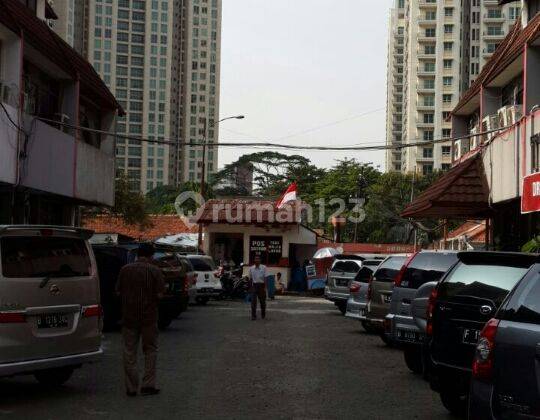 ruko siap pakai 3 lantai di kebayoran lama Jakarta Selatan 2