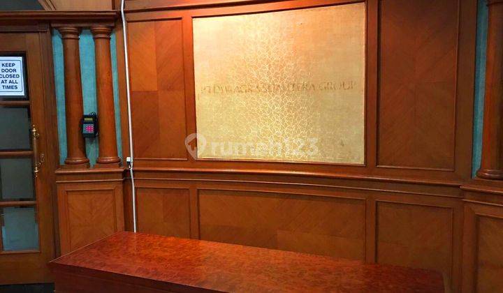 Ruang Kantor Semi Furnished di Jalan Sudrirman &amp; SCBD 2