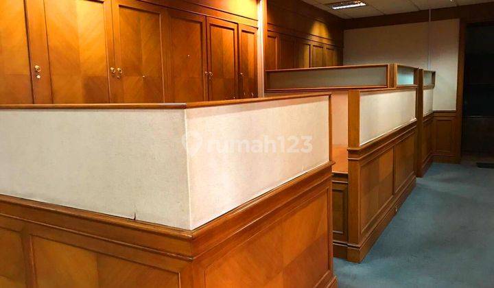 Ruang Kantor Semi Furnished di Jalan Sudrirman &amp; SCBD 1