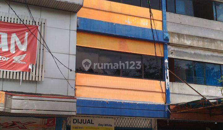 Ruko Di Jalan Utama Yang Ramai, Parkir Luassss 1