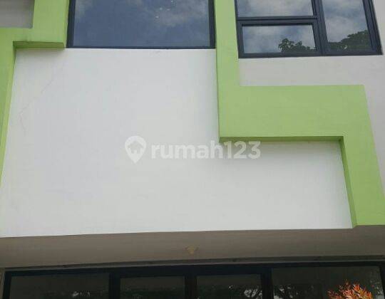 Ruko Podium cantik Murah Lippo Cikarang!! 1