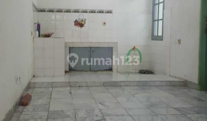 2 shop house units in Kunciran, Tangerang. 2