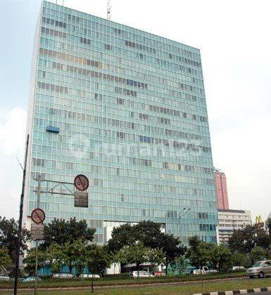 OFFICE LEASE, PLAZA SENTRAL 1