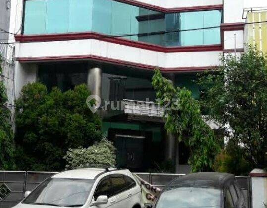 gedung kantor menteng area 1