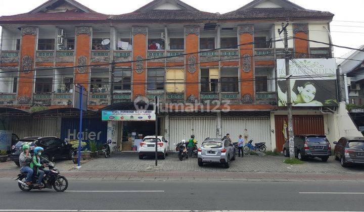 Strategic shophouse in the Gatot Subroto area of Denpasar 1