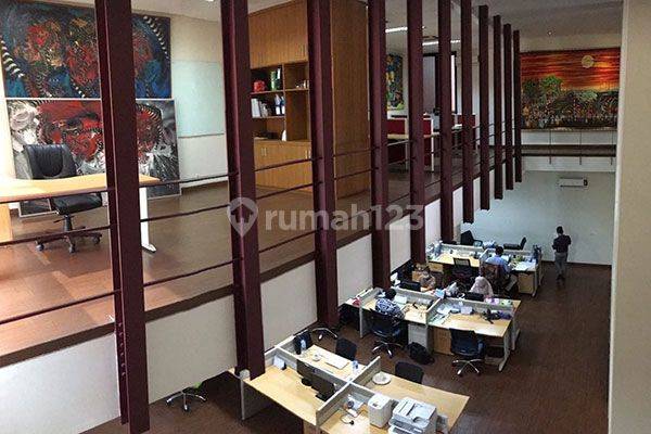 Kantor 3 Lantai Pejompongan Bendungan Hilir Dekat Sudirman Area Murah 1