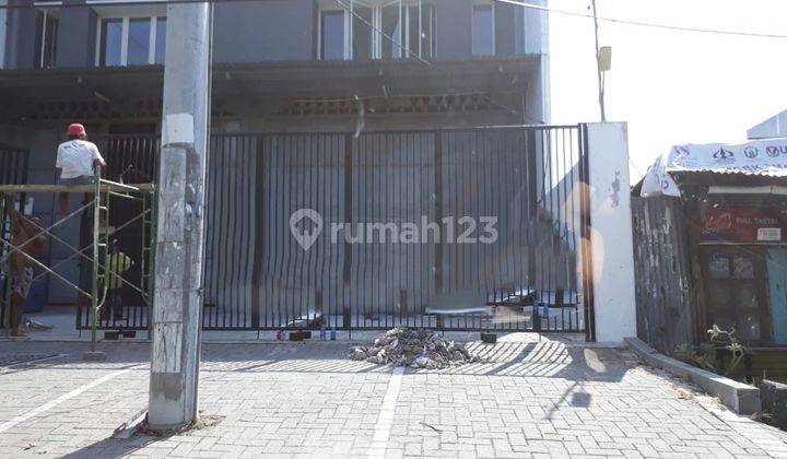 Gudang RAYA KENJERAN Lokasi Strategis Nol Jalan Akses Container 1