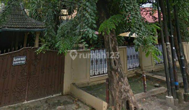 Rumah Zona C1, rawamangun , jakarta timur , pinggir jalan . 1