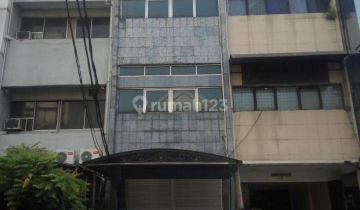 Ruko 4,5 Lantai ,Lokasi Ok , Harga Nego di Jl. Juanda Jakarta Pusat 1