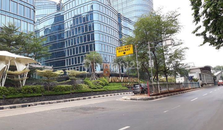 Gedung Baru Landmark Pluit view jalan utama 2