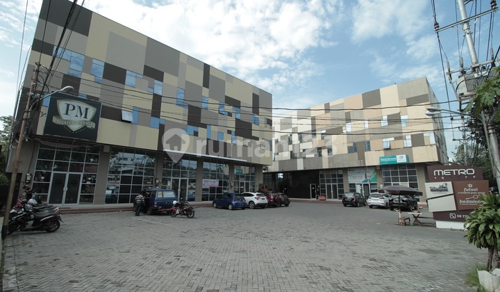 Ruko 3,5 lantai Metro Square jalan Imam Bonjol, Semarang 1