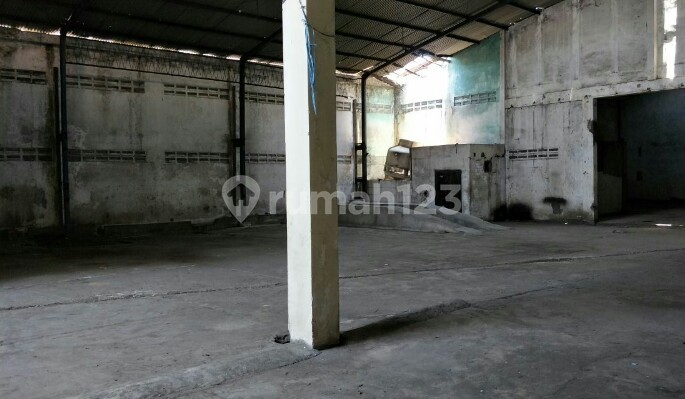 Gudang Kawasan Berbek Waru Sidoarjo 3 Lantai Luas Gudang Kawasan Berbek Waru Sidoarjo 3 Lantai Luas